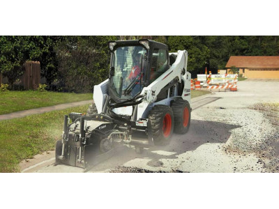 Гусеничный или колесный погрузчик Bobcat: что выбрать в 2026 году?