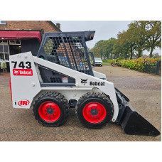 Міні-навантажувач Bobcat 743