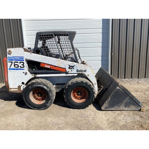 Мини-погрузчик Bobcat 763