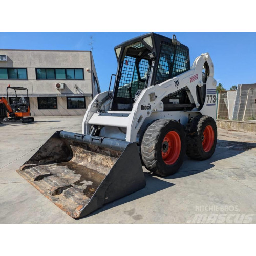 Мини-погрузчик Bobcat 773