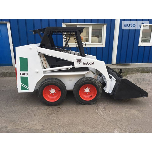 Мини-погрузчик Bobcat 643