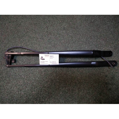 Поводок щетки стеклоочистителя 7168953 Bobcat