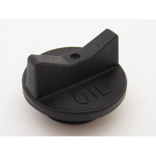 Крышка маслозаливной горловины 6685924