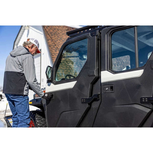 Комплект передних дверей Bobcat, 7496467