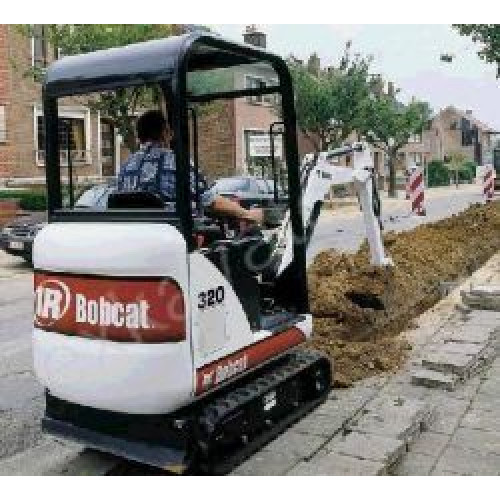 Мини-экскаватор Bobcat 320