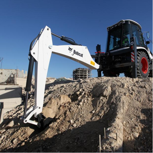 Екскаватор-навантажувач Bobcat B750