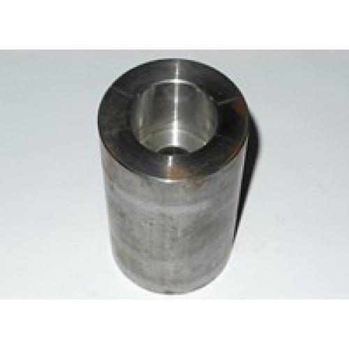 Втулка вварная 6728999 Bobcat