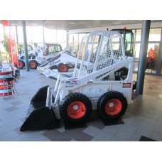 Мини-погрузчик Bobcat 600