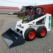 Мини-погрузчик Bobcat 642