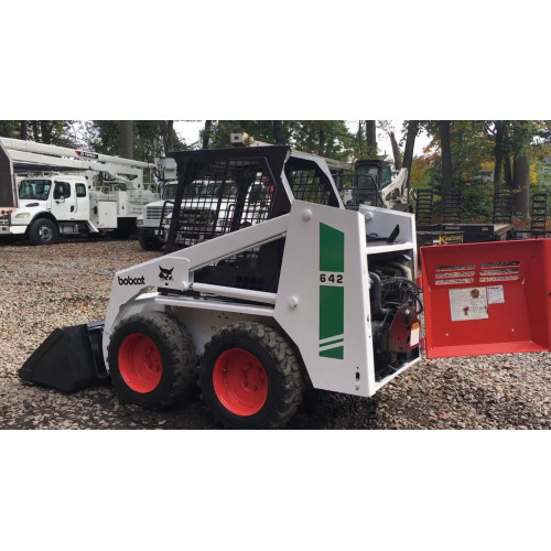 Мини-погрузчик Bobcat 642