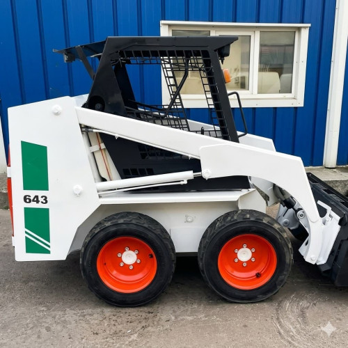 Мини-погрузчик Bobcat 643