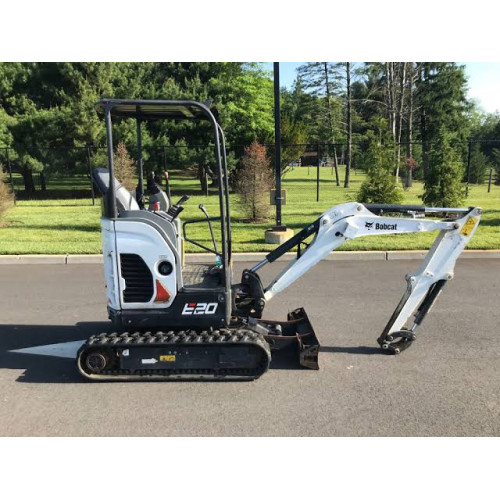 Міні-екскаватор Bobcat E20