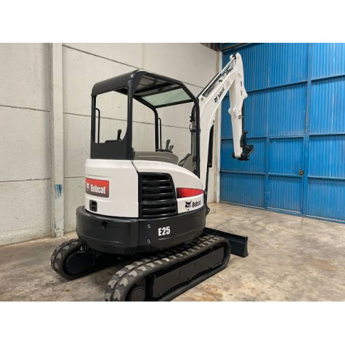 Мини-экскаватор Bobcat E25