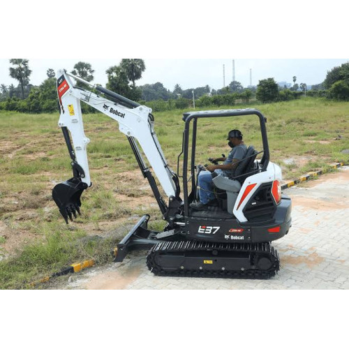 Мини-экскаватор Bobcat E37