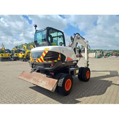 Колесный экскаватор Bobcat E57W