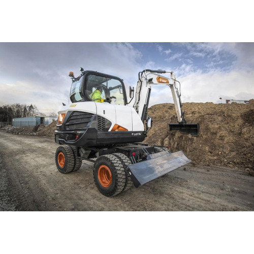 Колесный экскаватор Bobcat E57W