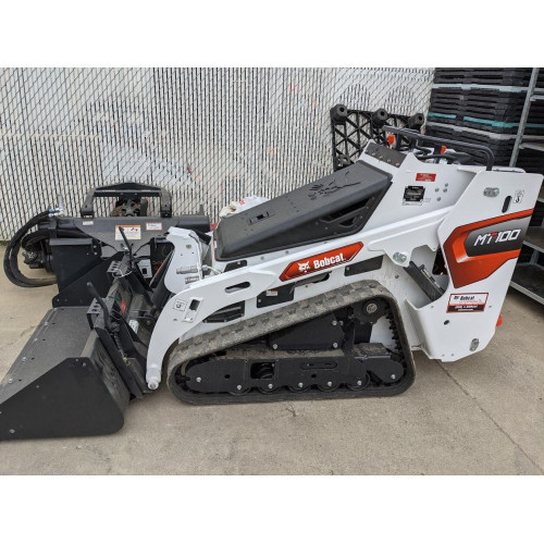Компактний навантажувач Bobcat MT100