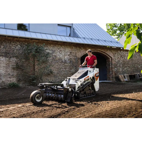 Компактний навантажувач Bobcat MT100