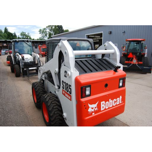 Мини-погрузчик Bobcat S185