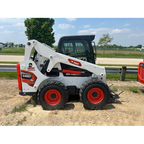 Міні-навантажувач Bobcat S650