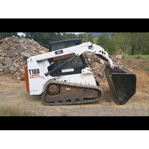 Мини-погрузчик Bobcat T180