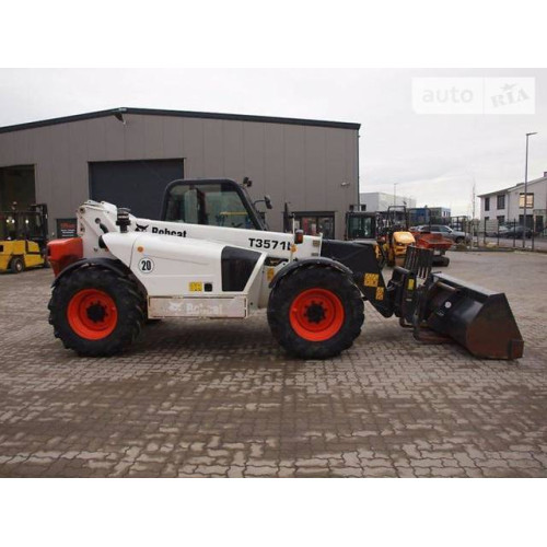 Телескопічний навантажувач Bobcat T3571L