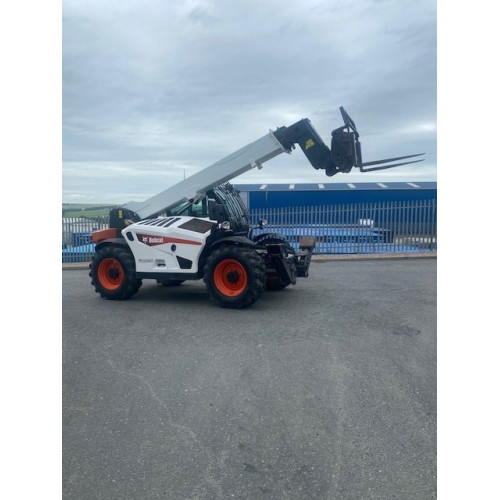 Телескопічний навантажувач Bobcat T36.120SL