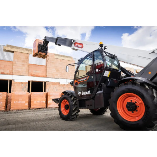 Телескопічний навантажувач Bobcat T41.140SLP