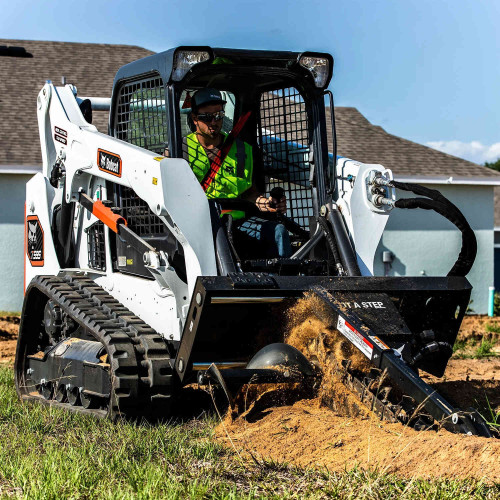 Компактный погрузчик Bobcat T595