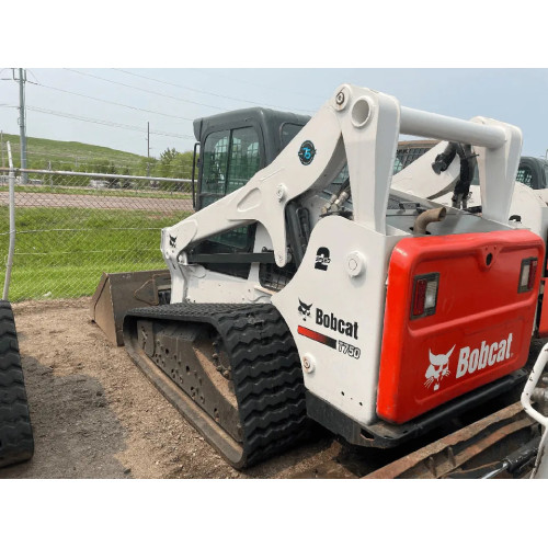Фронтальный погрузчик Bobcat T750