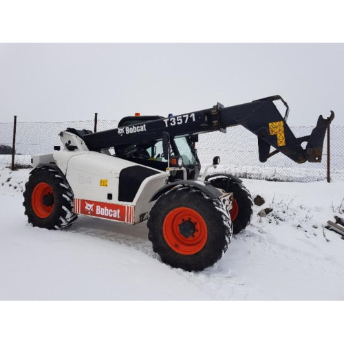 Телескопічний навантажувач Bobcat T3571