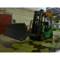 Відвал для вилкових навантажувачів