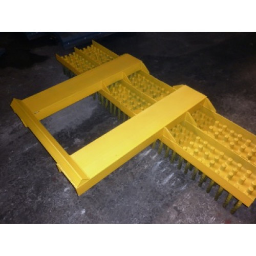 Щетка дорожная жесткая ЩДЖ-240